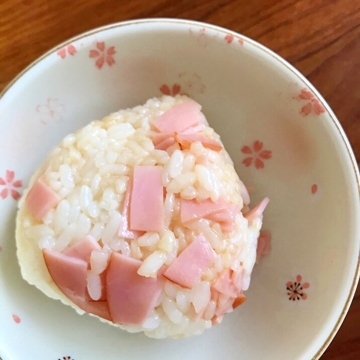 ハムとバターのおにぎり